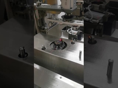 Автокоррекционный балансирующий механизм с двигателем электрического инструмента